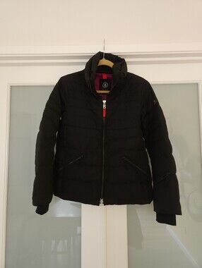 Black Women's Quilted Puffer Jacket